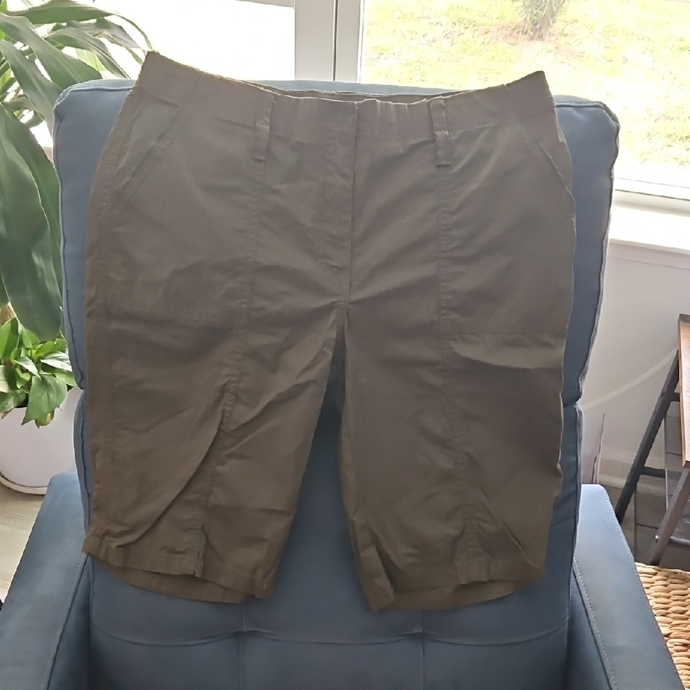 Olive Women's Shorts